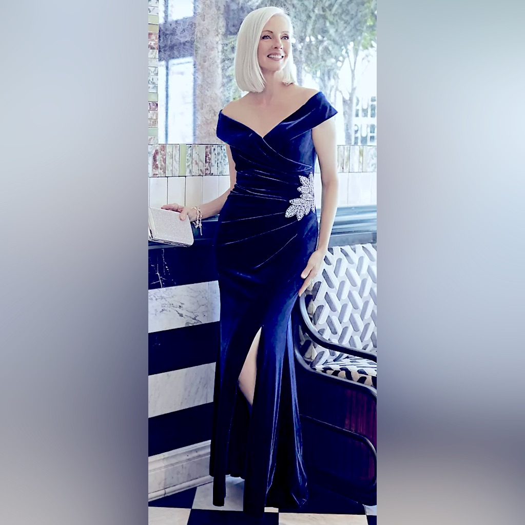 Alex Evening Off-The-Shoulder Fit & Flare Velvet Gown With Sweetheart Neckline